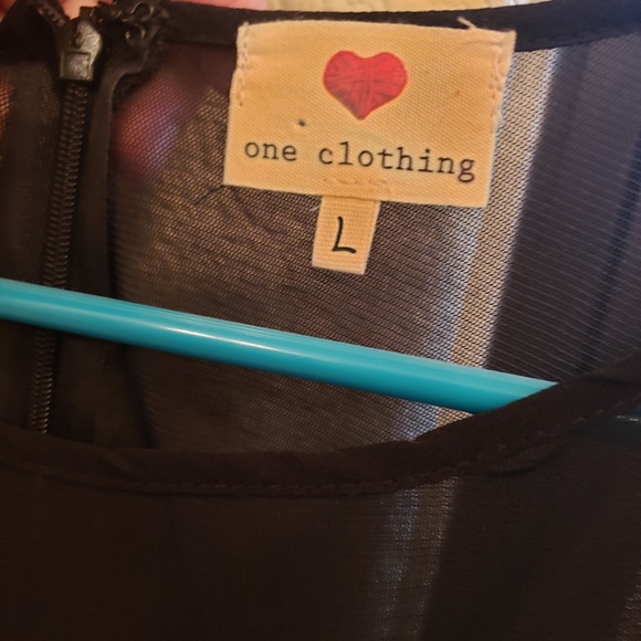 Black Dress - Picture 3 of 4